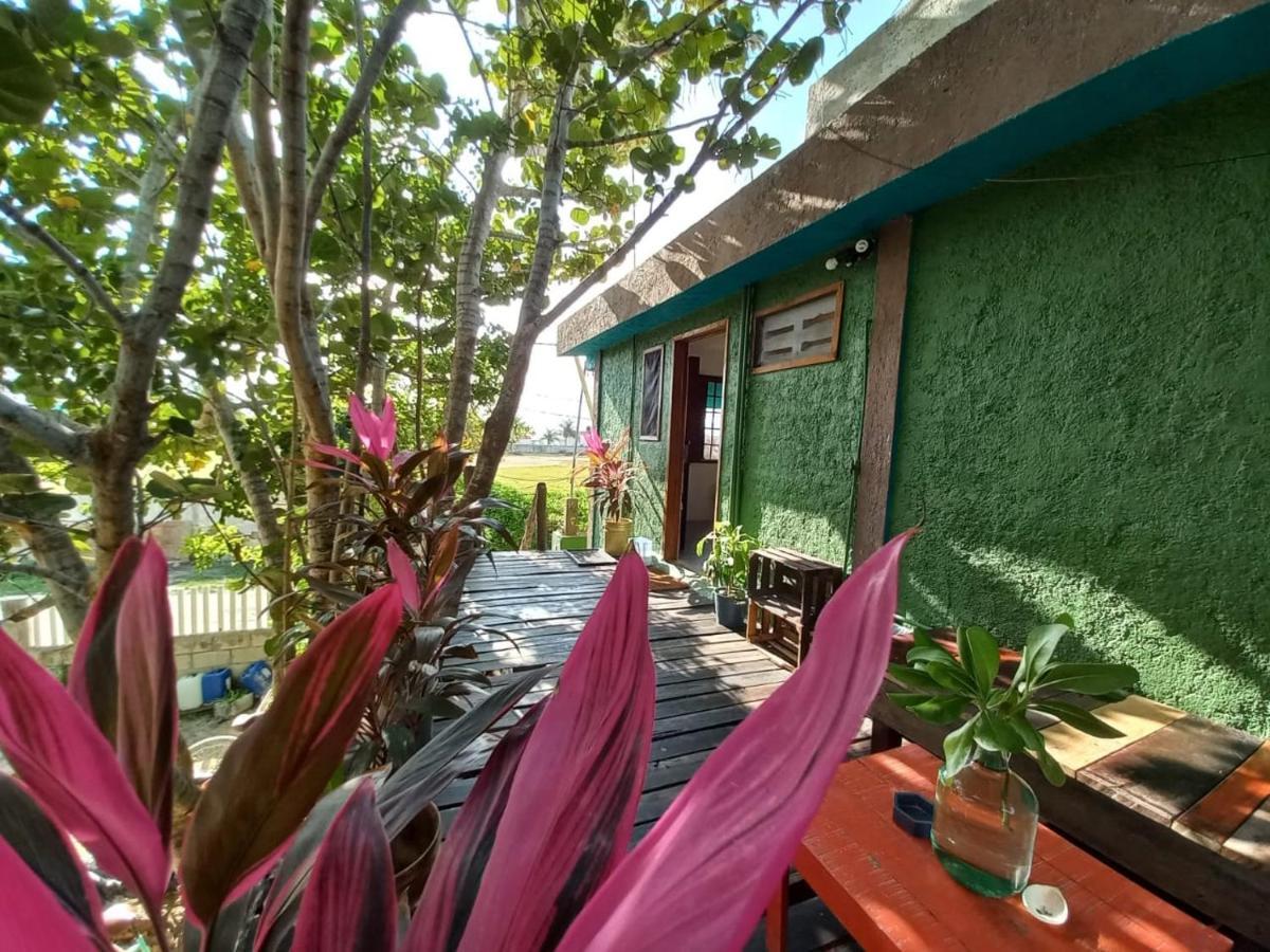 Hostel Utopia Isla Holbox Екстериор снимка